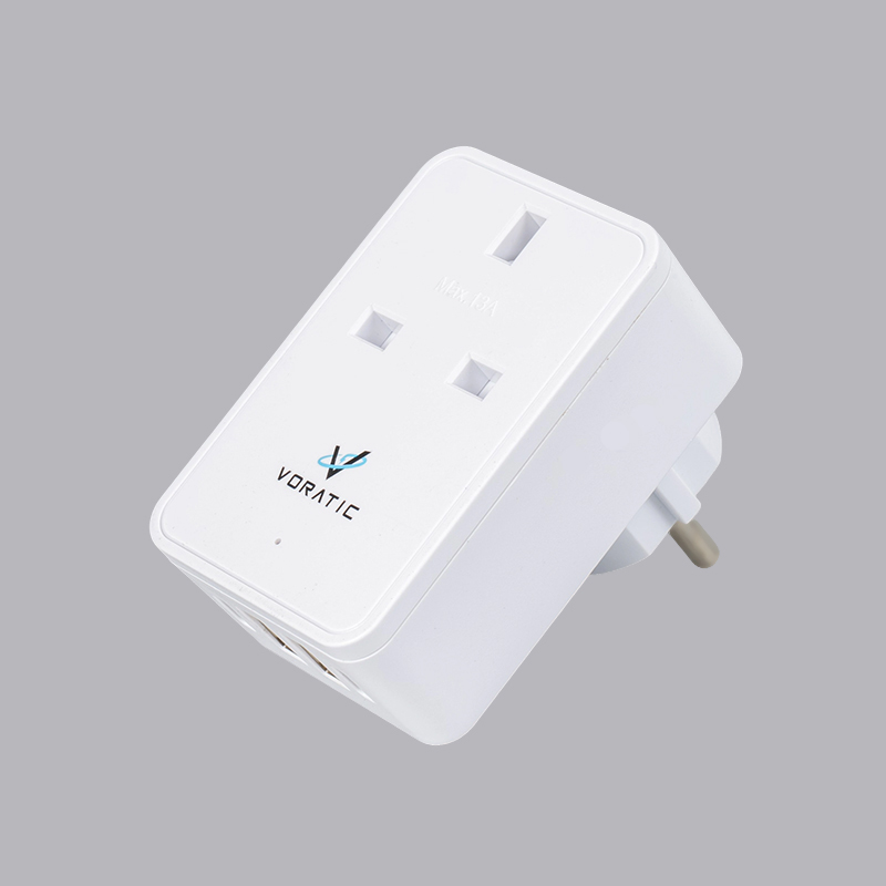 VT-924-DE Birleşik Krallık'tan Almanya'ya, 1 soket, 2 USB bağlantı noktası, 2 C tipi bağlantı noktası adaptörü