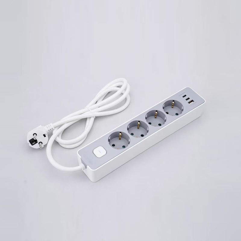 LOB-05K-AC Alman tipi 5 çıkışlı anahtarlı uzatma kablosu, PD hızlı şarj cihazı, 1 USB-A ve 2 Type-C bağlantı noktası