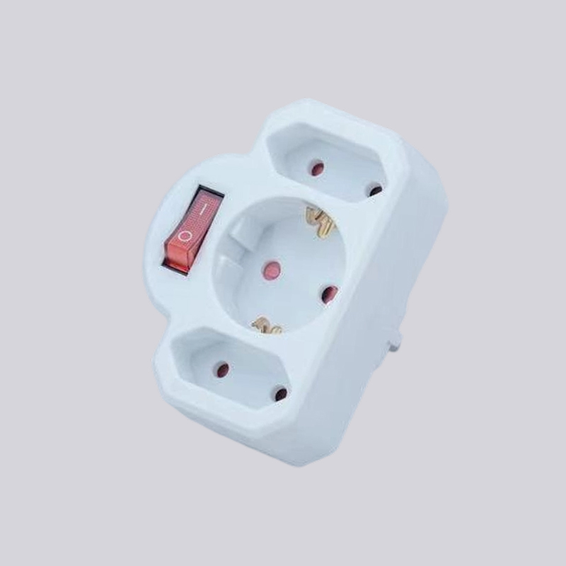 G01-01/2K alman tipi bir yuvarlak fiş, iki düz fiş, anahtar adaptörlü